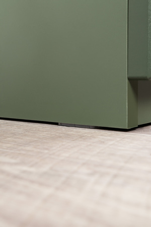 Шкаф-пенал Марион 16.340.01 дымчатый зеленый K521, олива шагрень AG 1050 ПВХ (собирается на любую сторону)